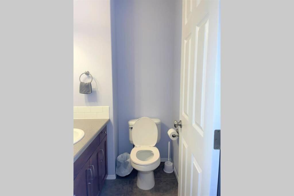 Spacious Duplex Camrose Εξωτερικό φωτογραφία